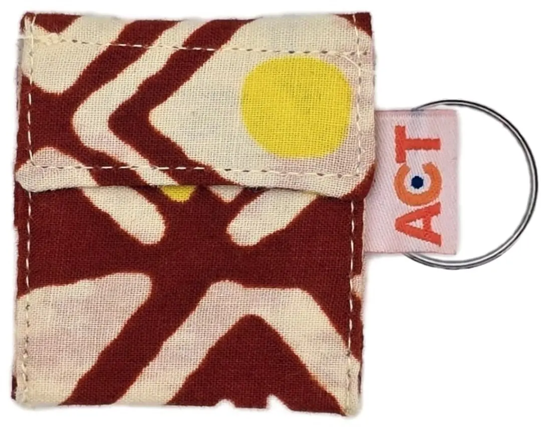 Kiss of Life CPR Mask Sleutelhanger - Roodbruin/Geel/Wit