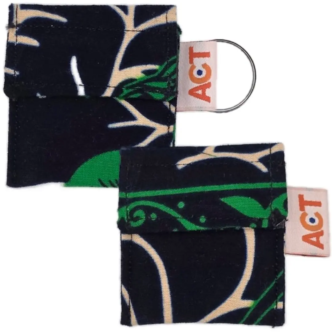 Kiss of Life CPR Mask Sleutelhanger - Donkerblauw/Beige/ Groen - afbeelding 6 van 6