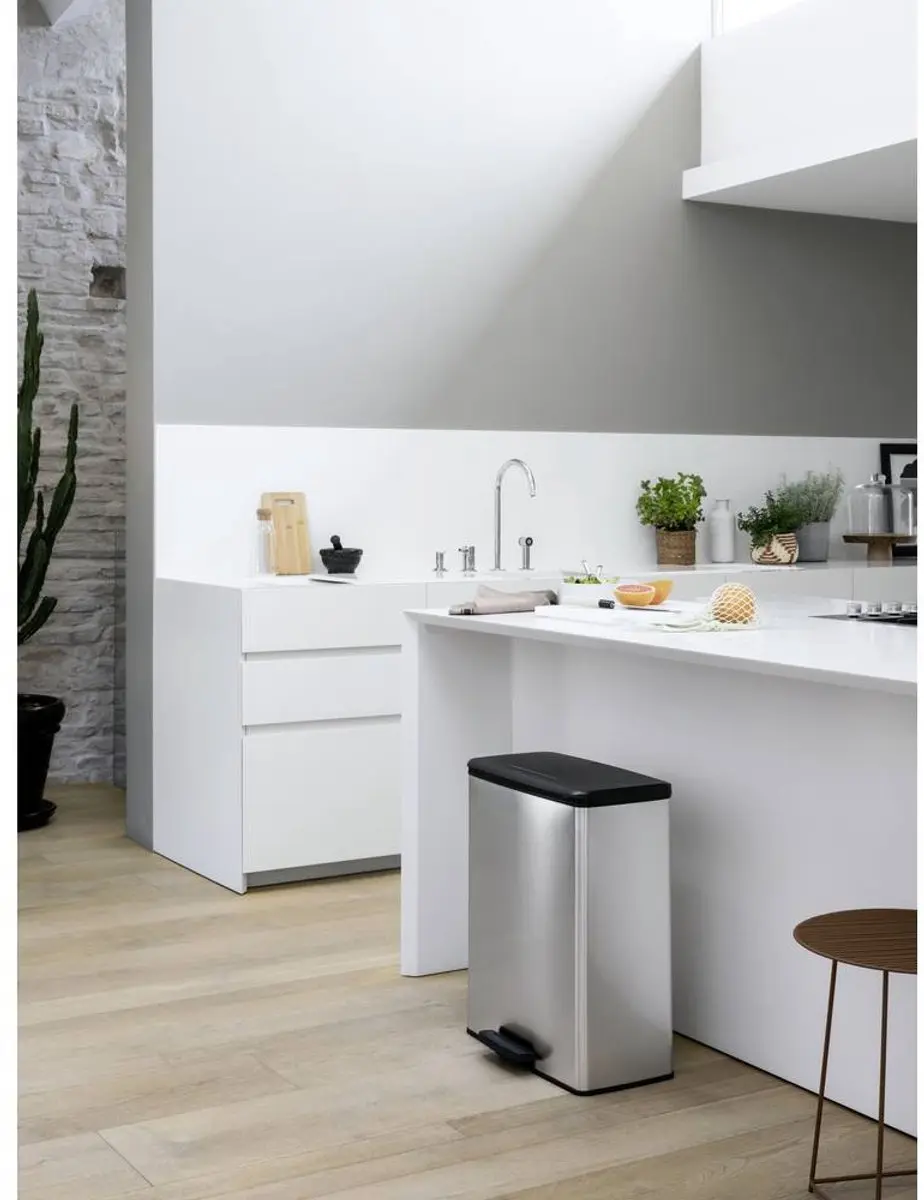 Curver Deco Bin Slim 254619 Afvalbak 52L - 2 Vakken - Zilver/Zwart