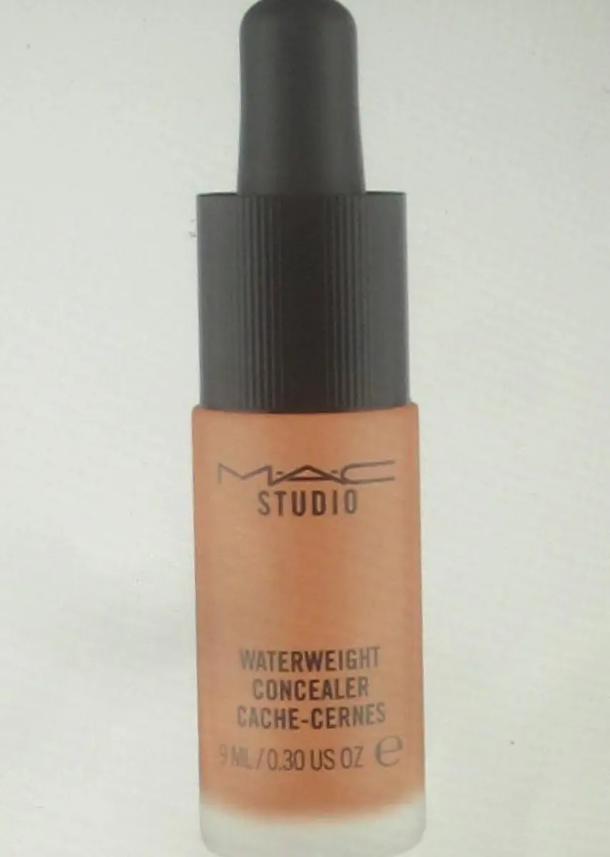 MAC Waterweight Concealer NC50