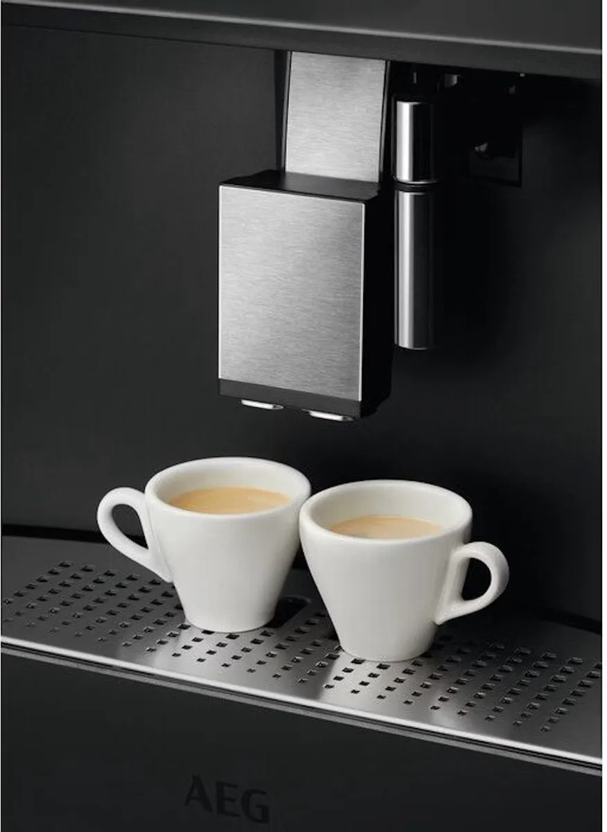 AEG KKB894500B Volledig Automatische Espressomachine - 2,5L - Zwart