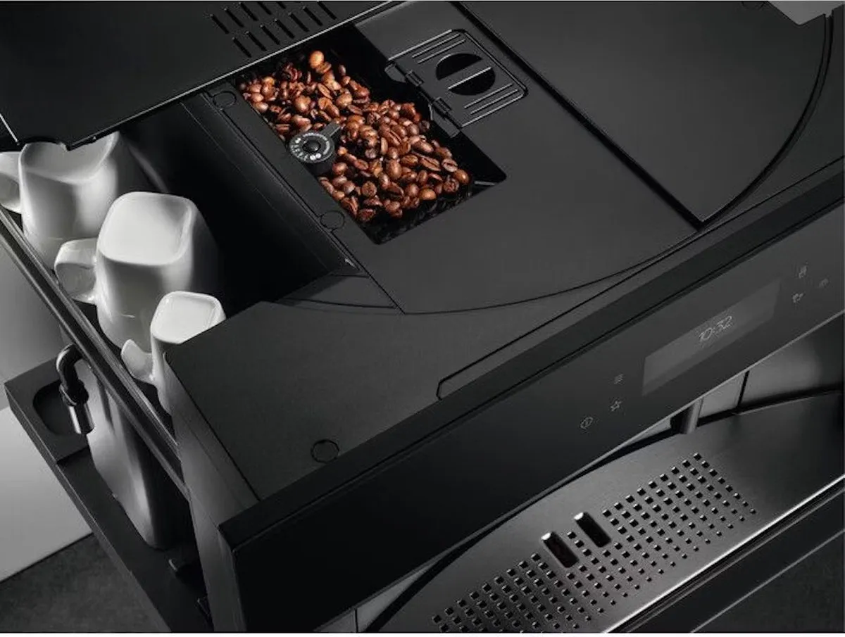 AEG KKB894500B Volledig Automatische Espressomachine - 2,5L - Zwart