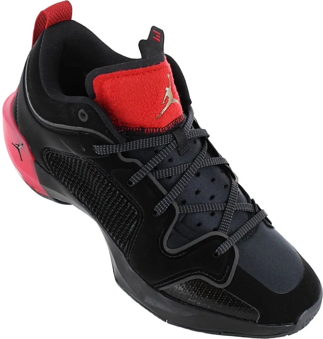 Jordan Air Jordan 37 Low Bred DQ4122-007 - Heren Basketbalschoenen - Maat 41