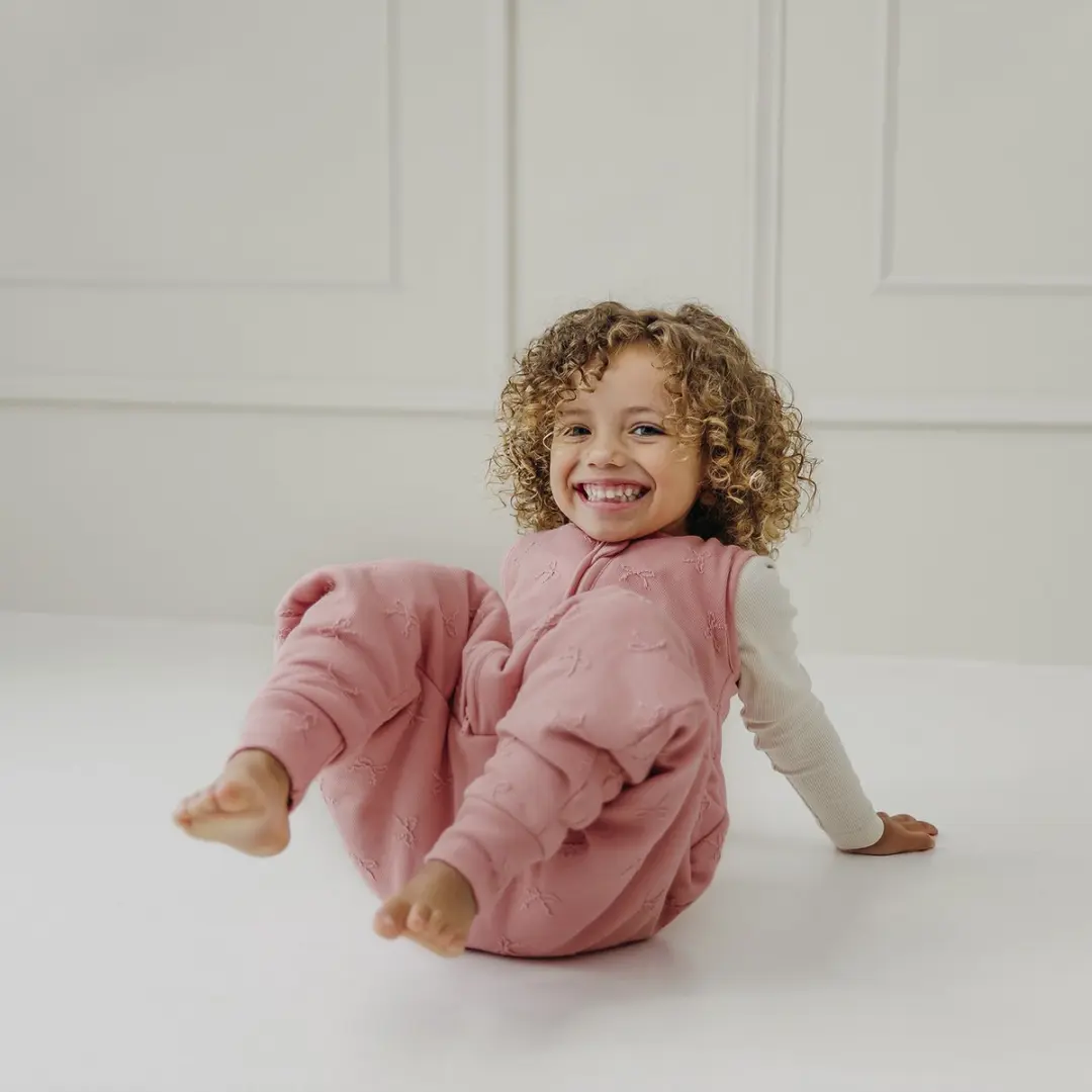 Meyco Baby Studio Collection Bow Slaapoverall Jumper Rose 92cm - 2.0 TOG