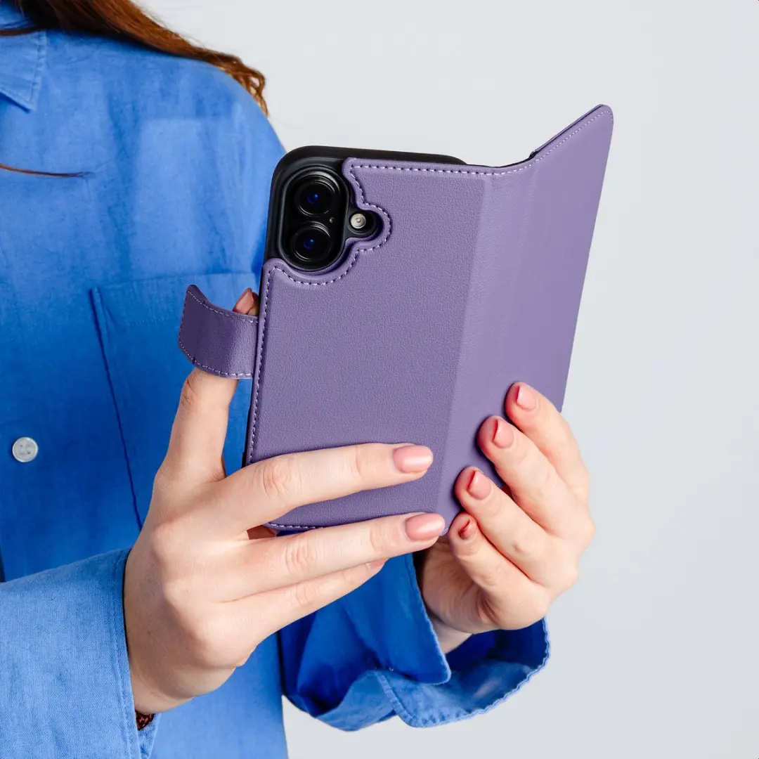 Imoshion Hoesje iPhone 13 Pro - 2-in-1 Bookcase - Paars