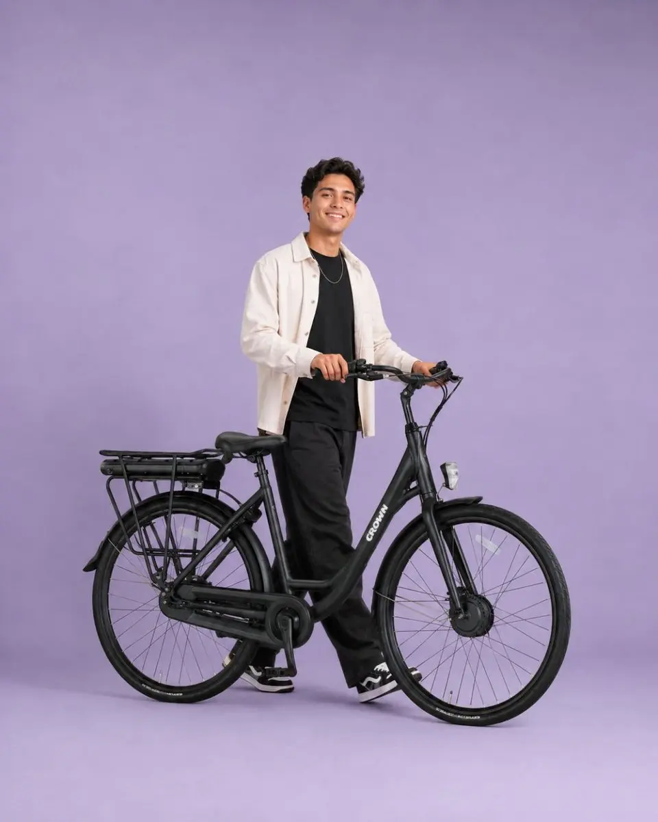 Crown Sydney Elektrische Stadsfiets 7 Versnellingen 28 Inch - 52 cm Mat Zwart