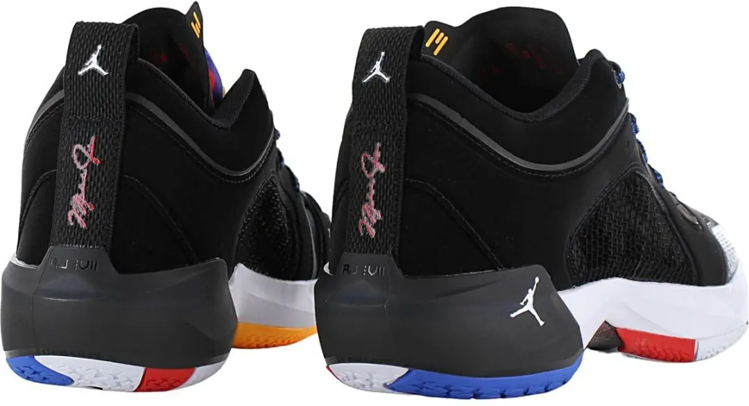 Jordan Air Jordan 37 Low DQ4122-061 - Heren Basketbalschoenen - Zwart