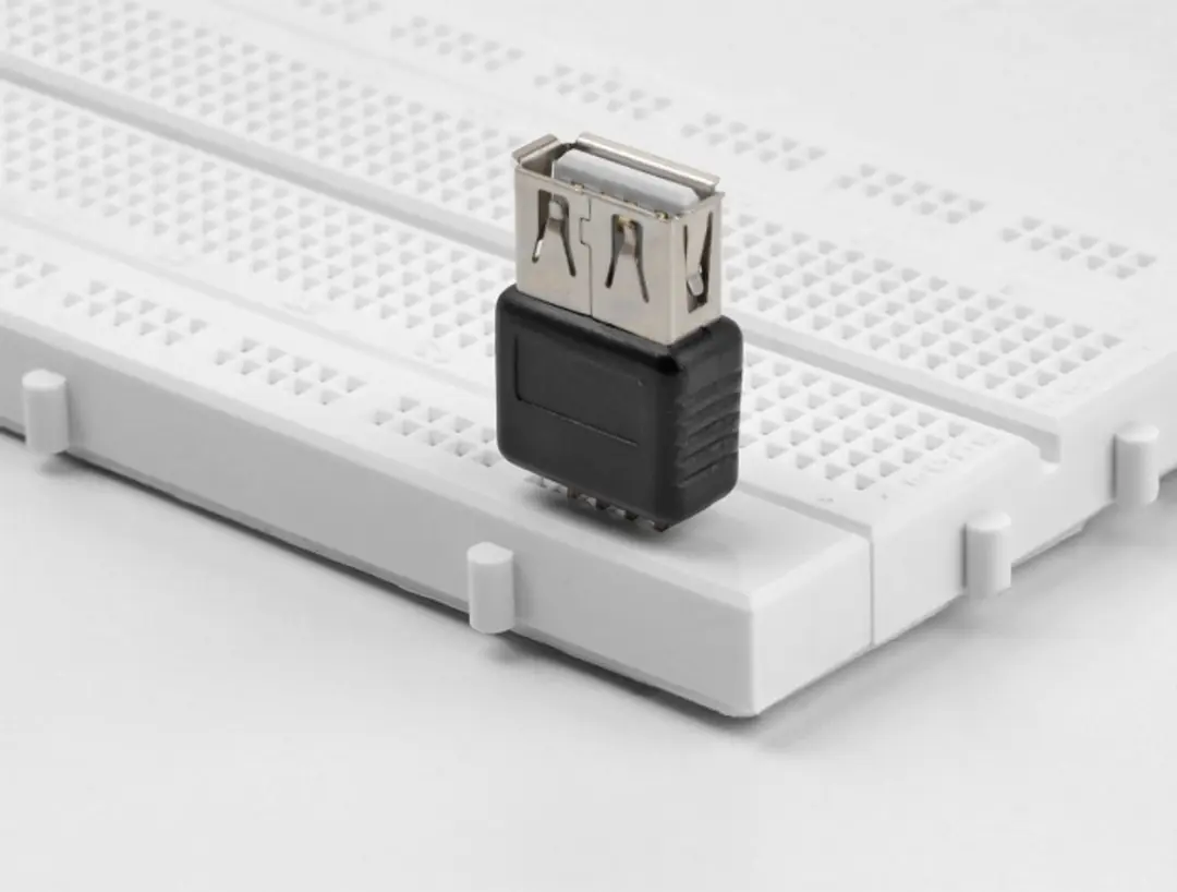Delock USB 2.0 Type-A Female naar 4-pin Adapter - Zwart/Zilver