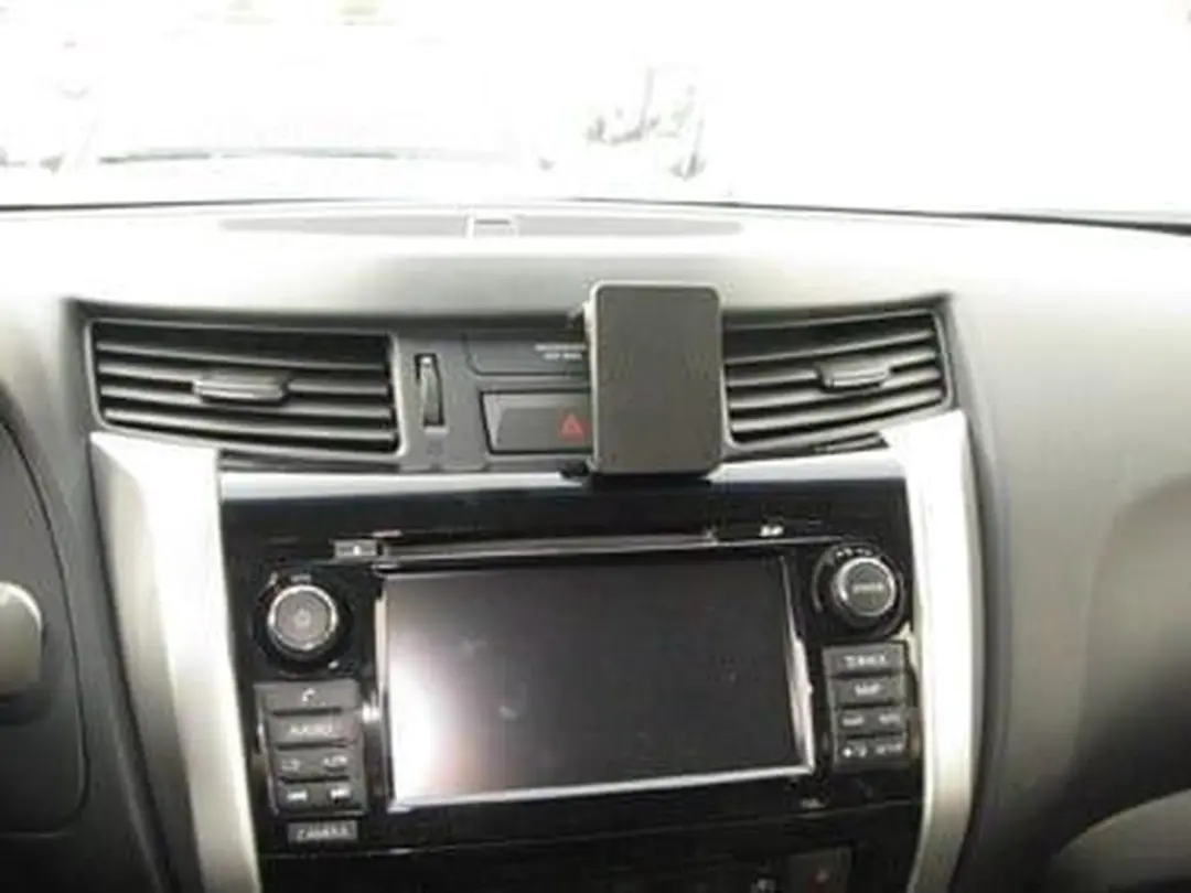 Brodit Proclip Nissan Navara 16-23 Center Mount - Zwart