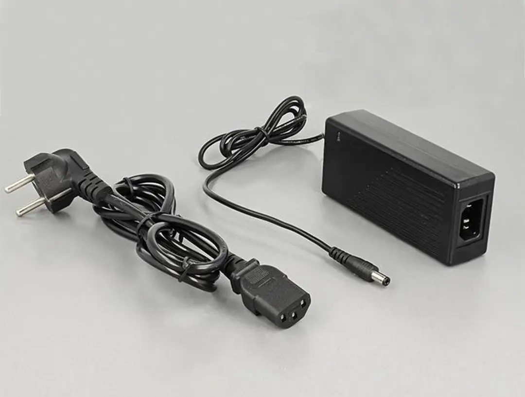 Delock PoE+ Media Converter 10/100/1000Base-T naar SFP - Zwart