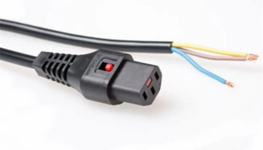 ACT AK5082 Netsnoer C13 IEC Lock