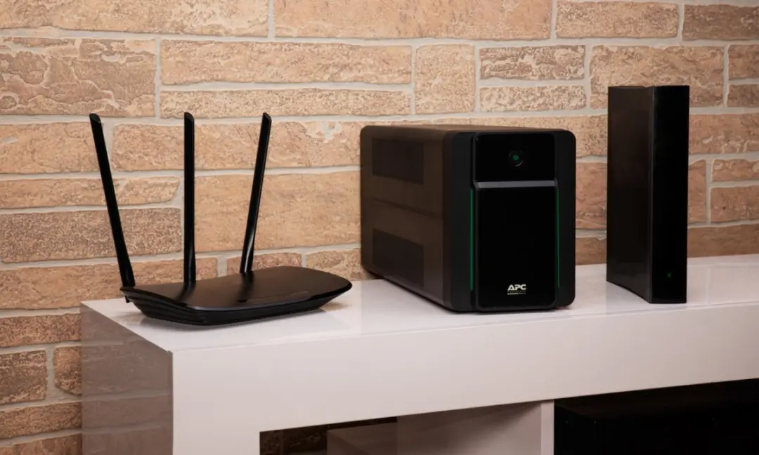 APC Back-UPS BX1200MI-GR UPS 650W - 4 Stopcontacten - Zwart
