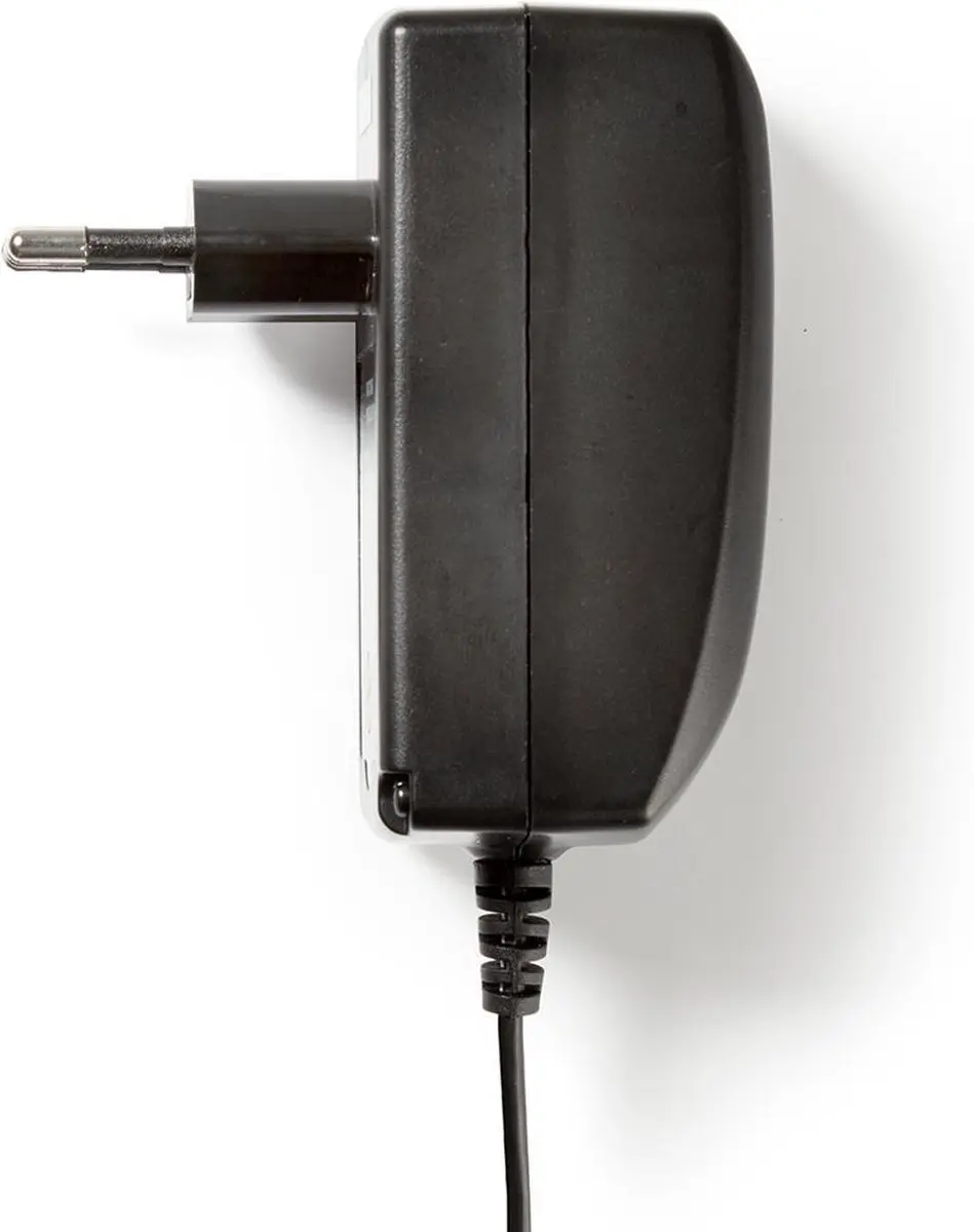 Nedis ACPA007 Universele AC-Stroomadapter 27W - 6 Pluggen - Zwart