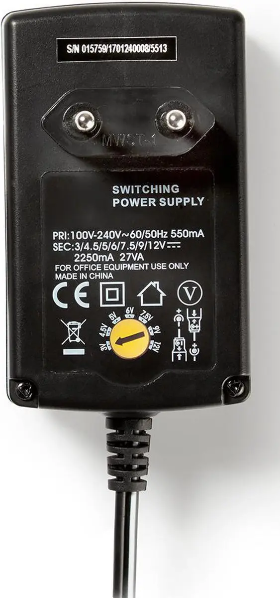 Nedis ACPA007 Universele AC-Stroomadapter 27W - 6 Pluggen - Zwart