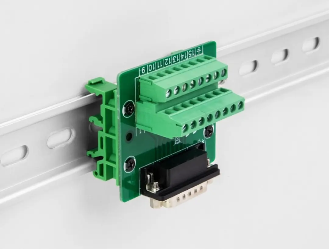 Delock D-Sub 15 Pin Vrouwelijk naar Terminal Block - Groen