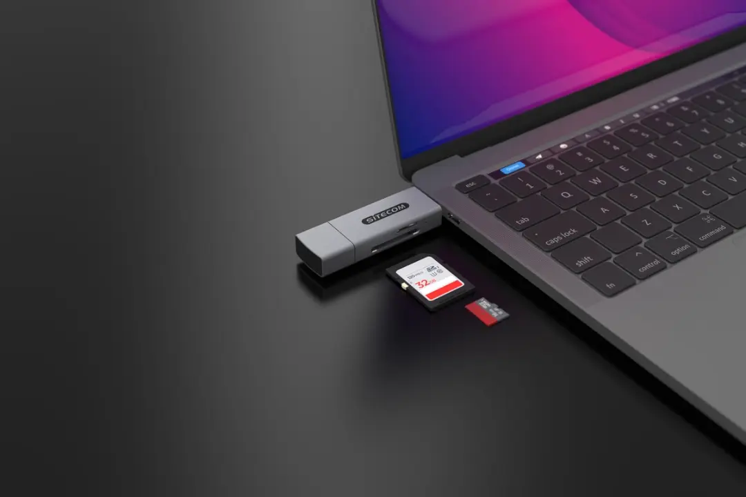 Sitecom - USB-A + USB-C Stick Card Reader High Speed