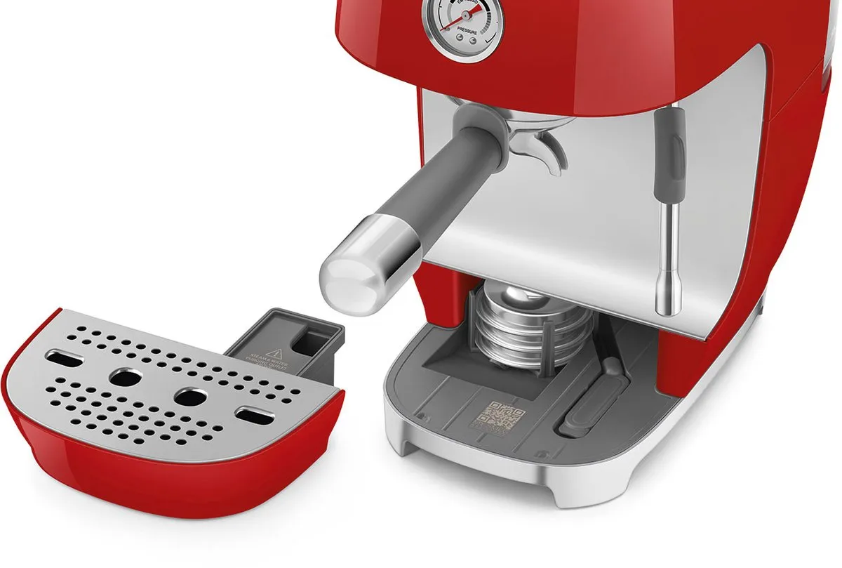Smeg ECF03RDEU Handmatige Espressomachine - 1600W - 2 Kopjes - Rood