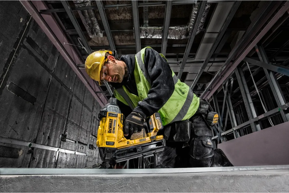 DeWalt DCN890N Betontacker 18V - 13-57mm