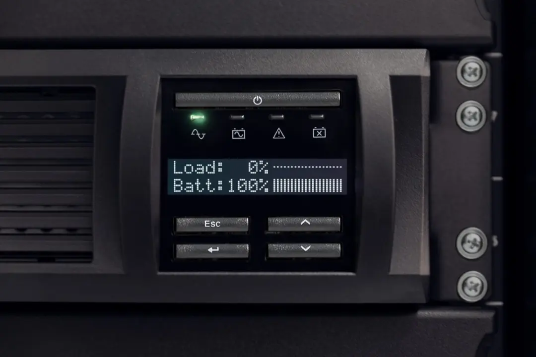 APC Smart-UPS SMT750RMI2UC Noodstroomvoeding 750VA