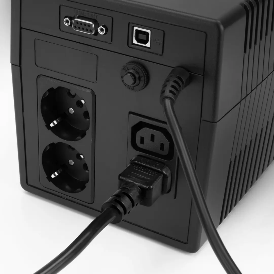 ACT AK5353 Netsnoer C14-C15 Haaks Links 1,2m - Zwart