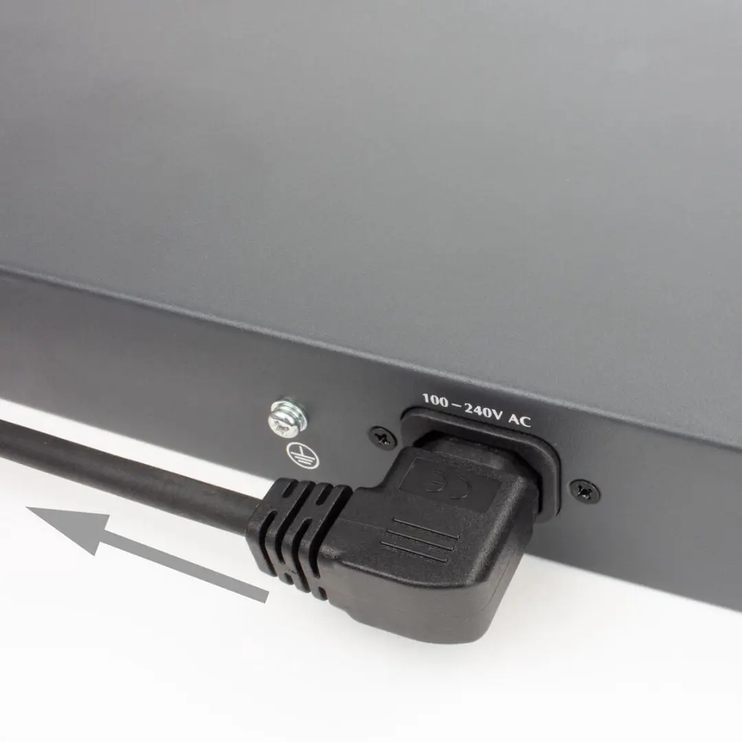 ACT AK5347 Netsnoer Schuko C15 - 1,5m - Zwart