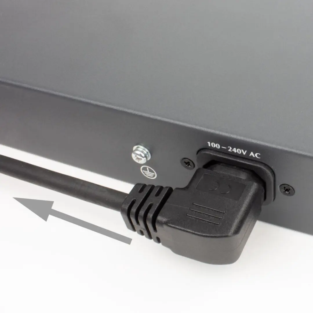 ACT AK5347 Netsnoer Schuko C15 - 1,5m - Zwart