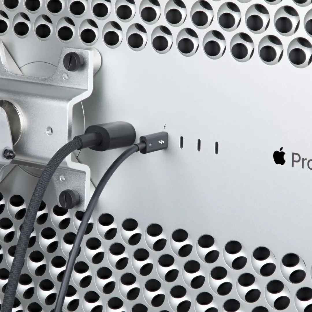 Startech TBLT5MM1M240W Thunderbolt 5 Kabel 80Gbps - 8K 60Hz - 240W - Zwart