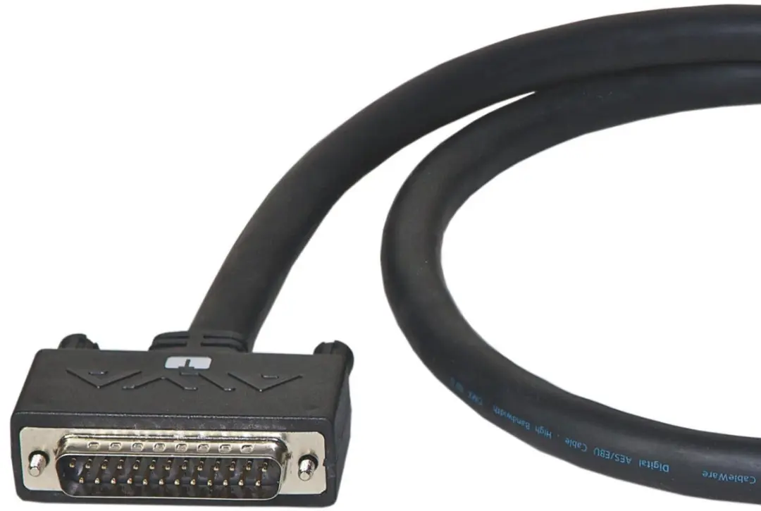 Alva AES25T-25T1 D-sub Kabel 1m - Zwart