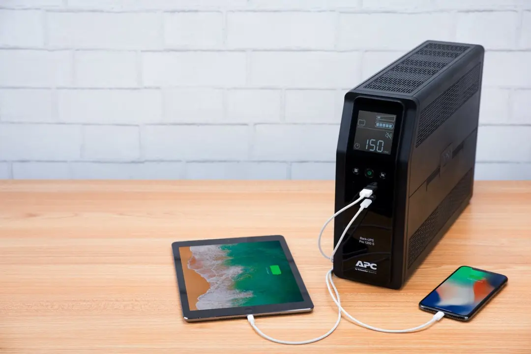 APC Back-UPS PRO BR1200SI Noodstroomvoeding 1200VA - 8x C13 - USB A&C - afbeelding 6 van 6