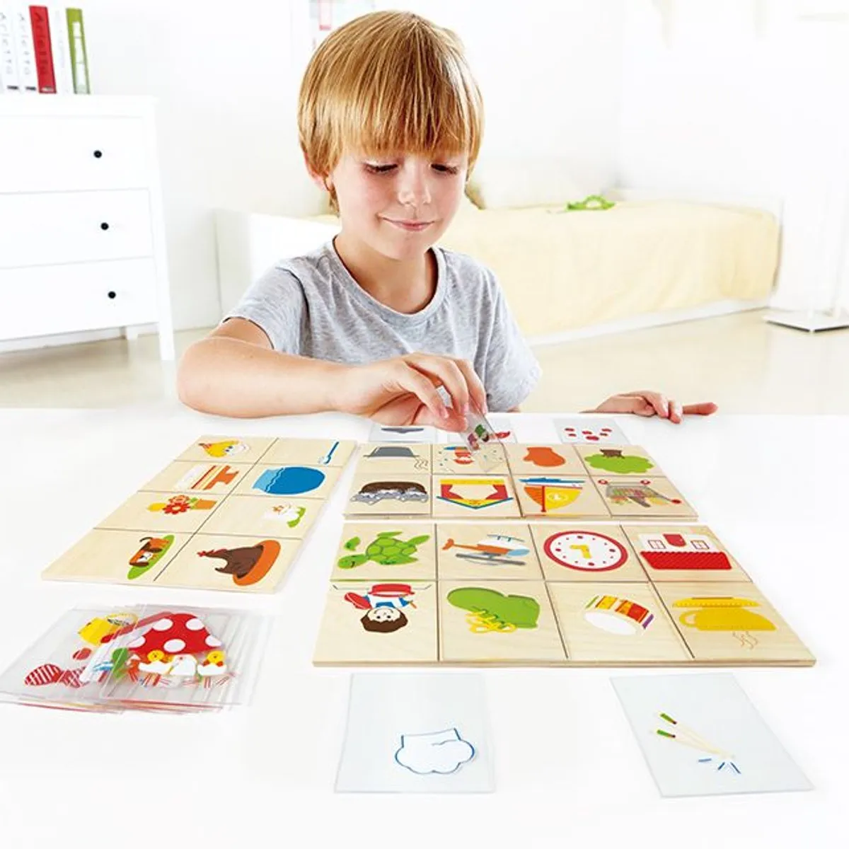 Hape Combino 407152 - Geel - 3 Spelborden & 24 Kaartjes