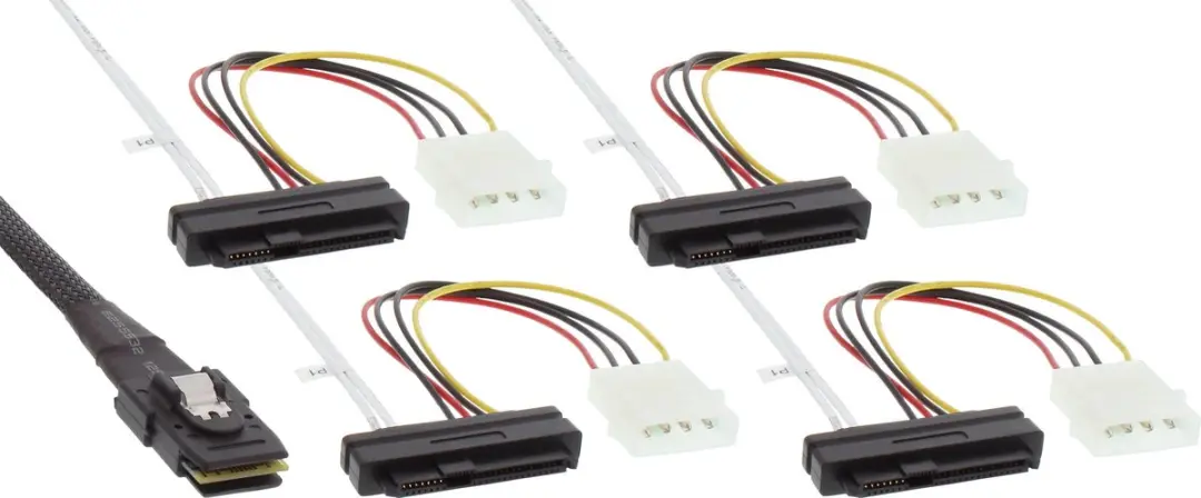 InLine SAS Kabel Mini-SAS SFF-8087 naar 4x SAS + Voeding 0,75m