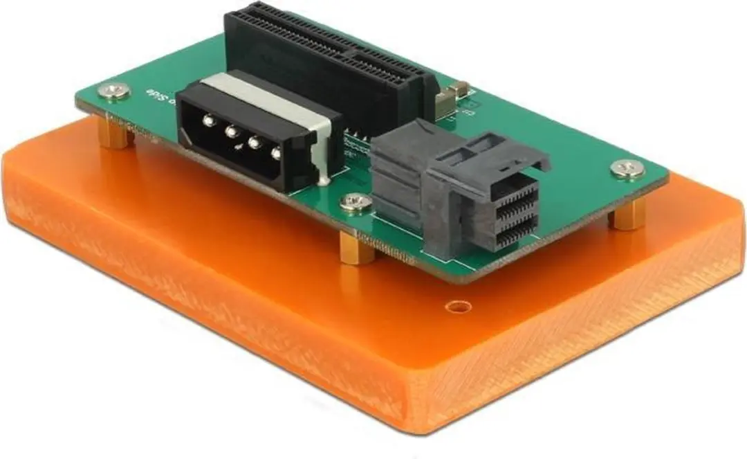 Delock SFF-8643 naar PCIe x4 Adapter - Zwart/ Groen