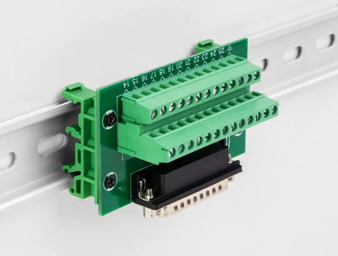 Delock D-Sub 25 Pin Vrouwelijk naar Terminal Block - Groen