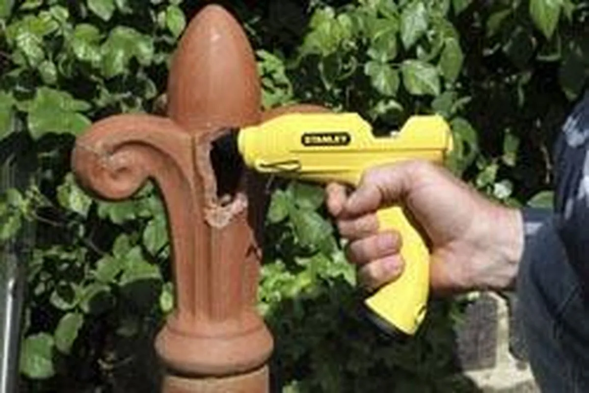 Stanley GR90R Draadloos Lijmpistool STHT6-70416 - 40W - Geel