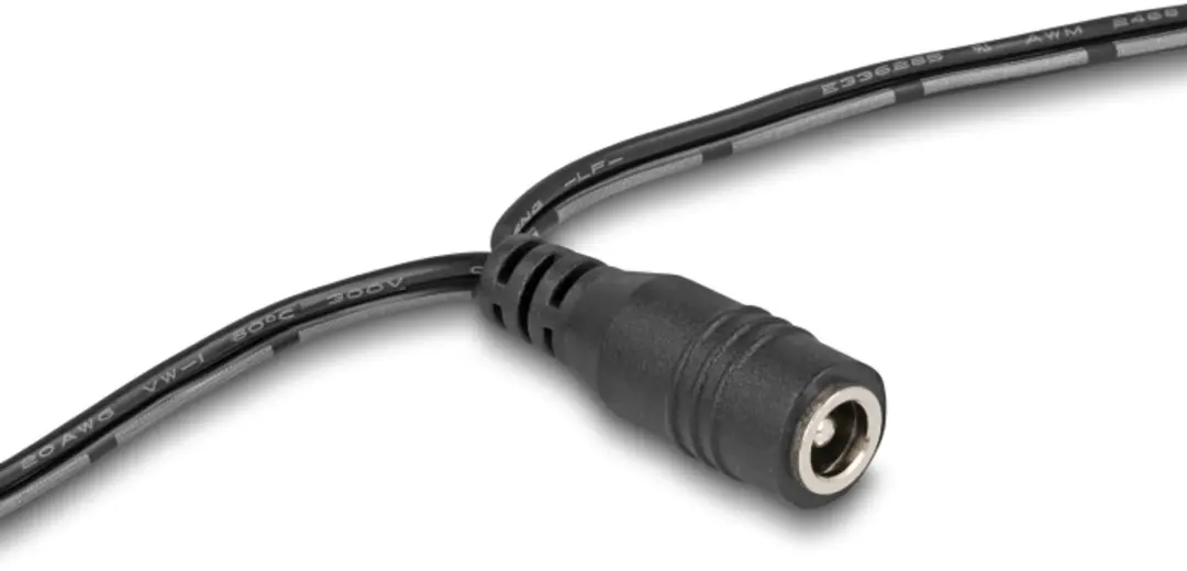 Delock Cable Mini-Fit 4.2mm 10-pin Male naar 4x DC 5.5x2.5mm Female - Zwart