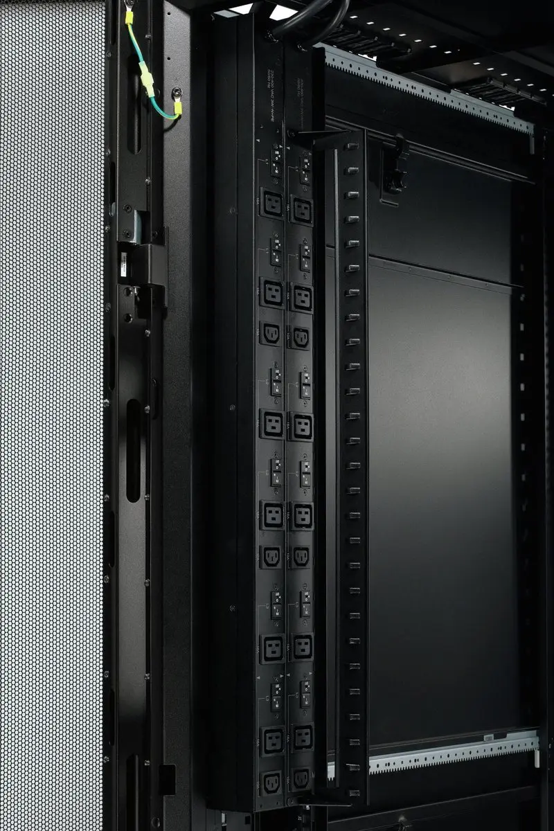 APC AP7555A Rack PDU - 9 Stopcontacten 22kW Zwart