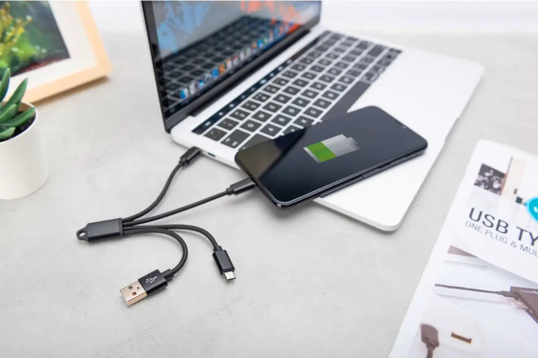 Digitus DB-300160-002-S Laadkabel - USB-A naar Lightning 0,15m - Zwart