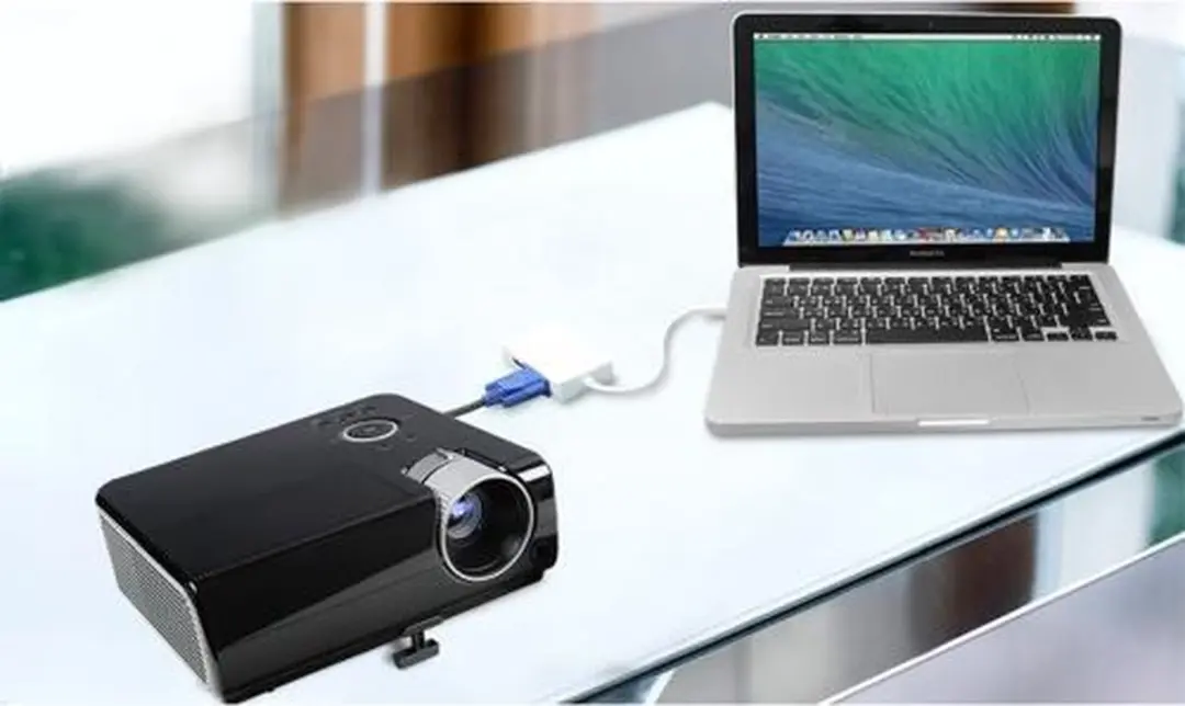 Macally 545018 Mini DisplayPort-adapter DVI/HDMI/VGA - Wit