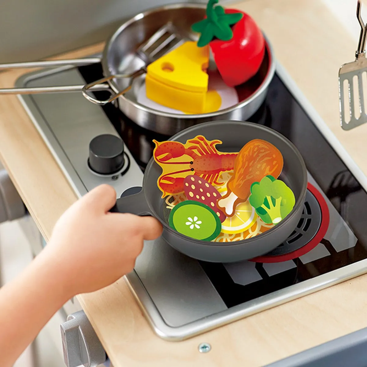 Hape Deluxe Speelkeuken met Magnetron - Veelkleurig