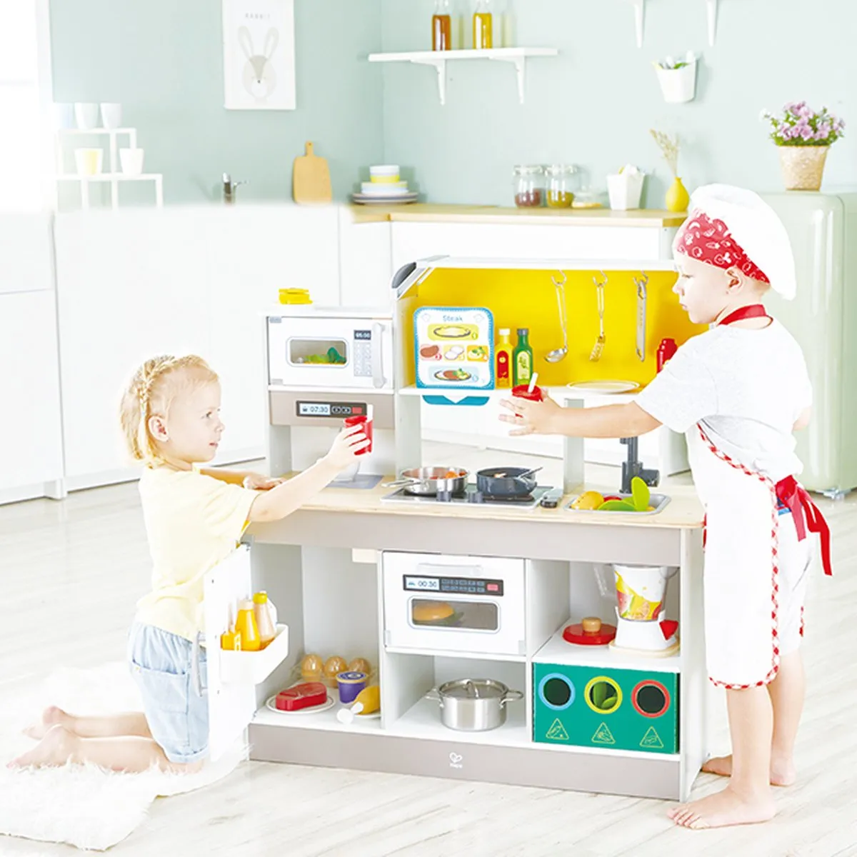 Hape Deluxe Speelkeuken met Magnetron - Veelkleurig