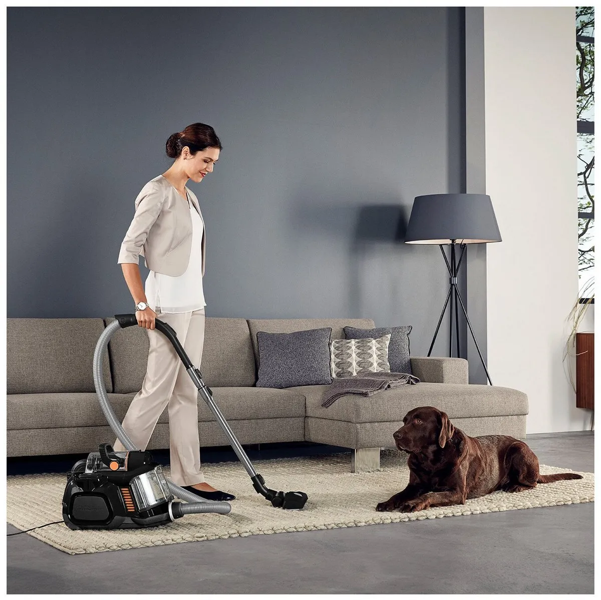 AEG LX7-2-EB-P Stofzuiger - 750W - 1.4L Zwart