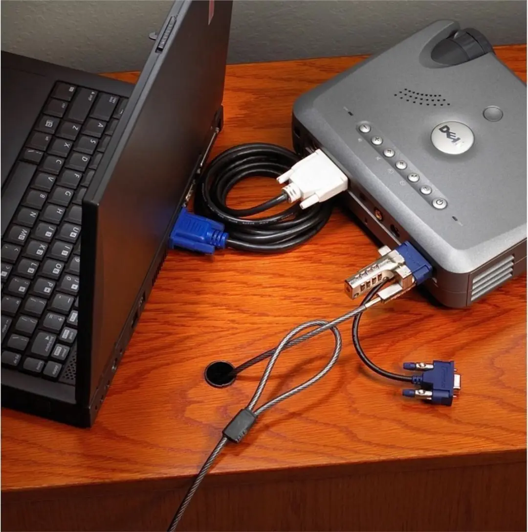 Targus Defcon VPLC Video Port Combiner - Zilver