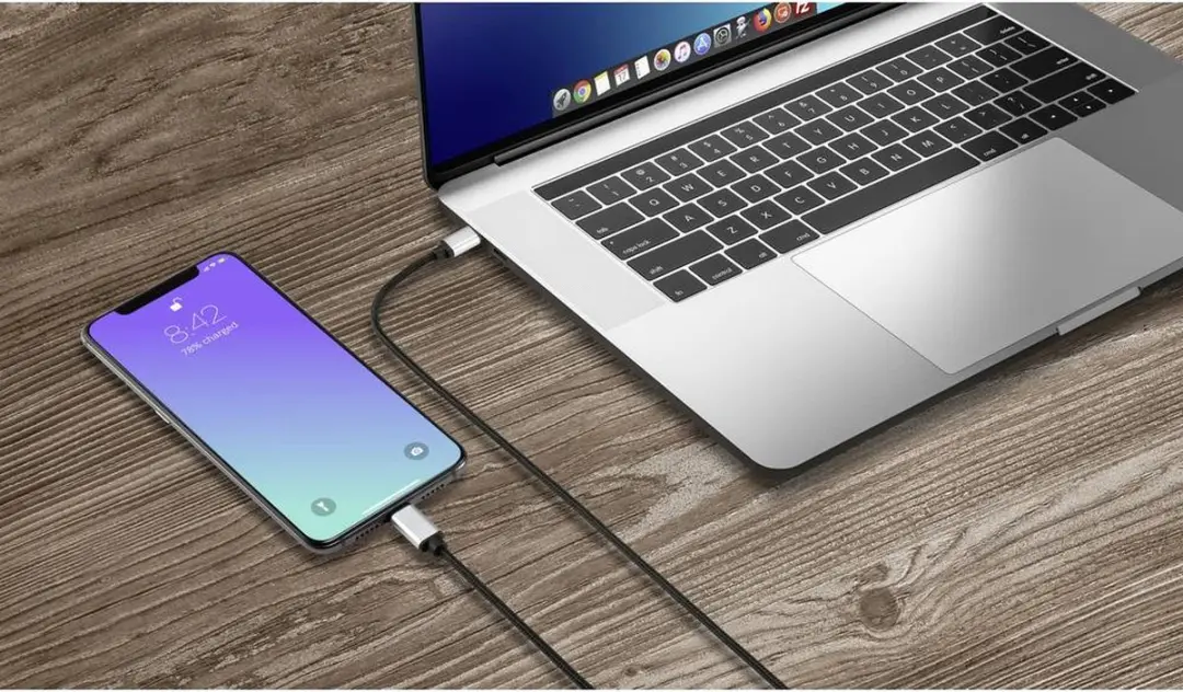 Renkforce USB-C naar Lightning Kabel 1.00m - Zwart
