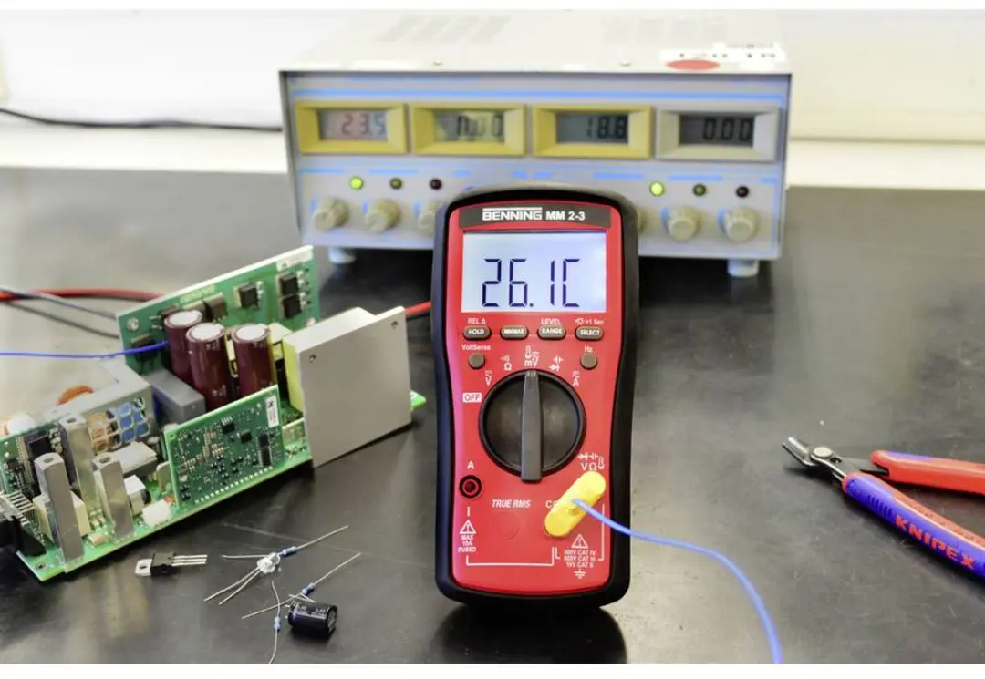 Benning MM 2-3 Multimeter - 600V AC/DC
