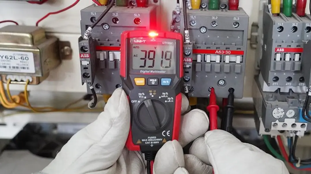 UNI-T UT125C Multimeter - 600V AC/DC - Zwart - afbeelding 6 van 6