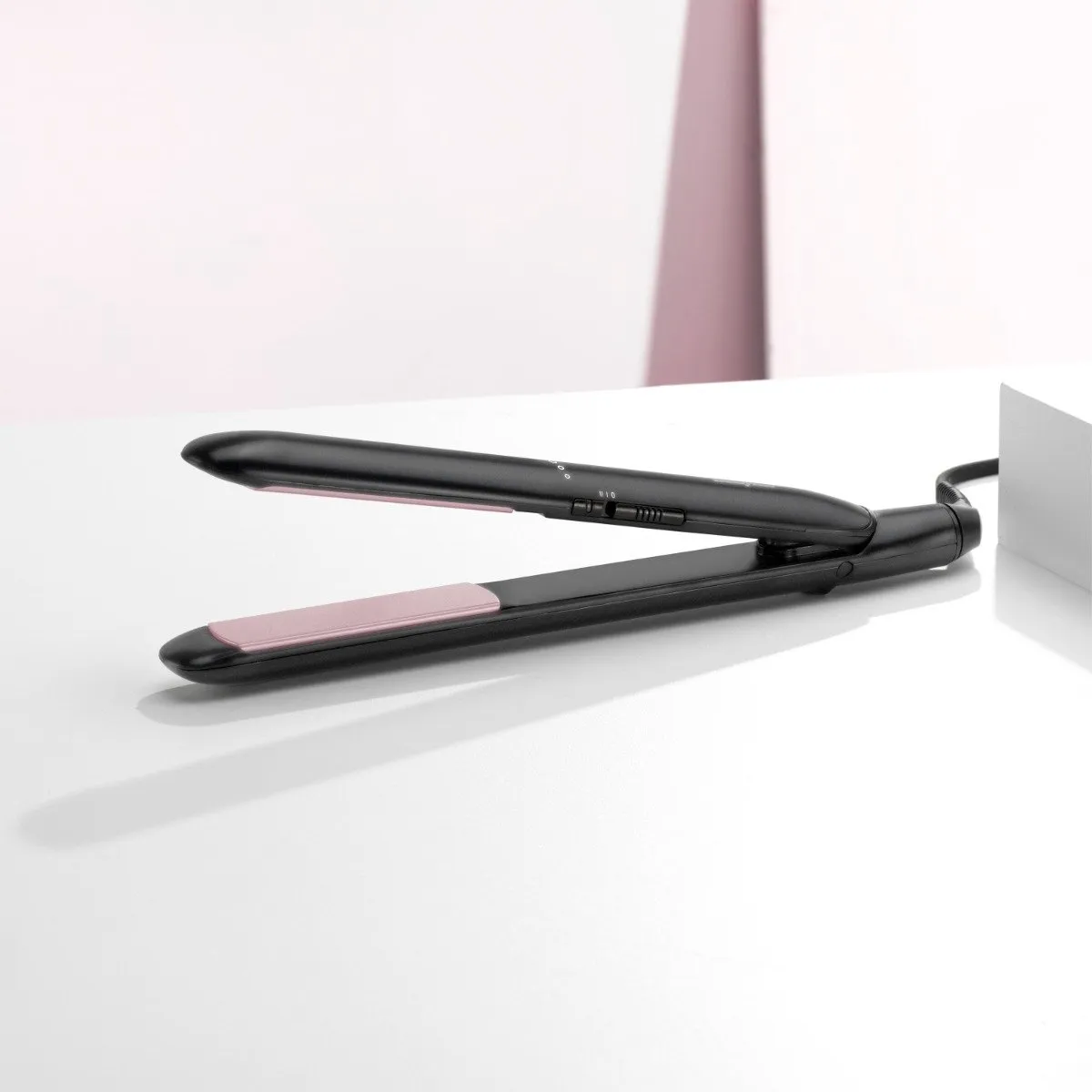 Babyliss Smooth Ceramic Stijltang ST241E - 230°C - Zwart