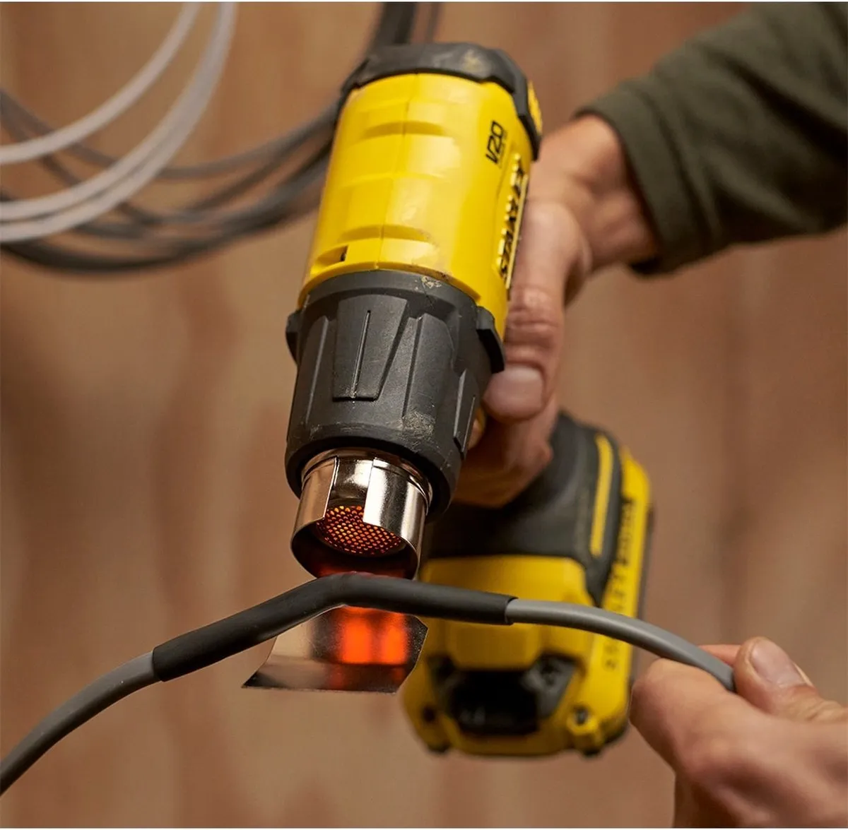Stanley FatMax 18V SFMCE530B-XJ Heteluchtpistool