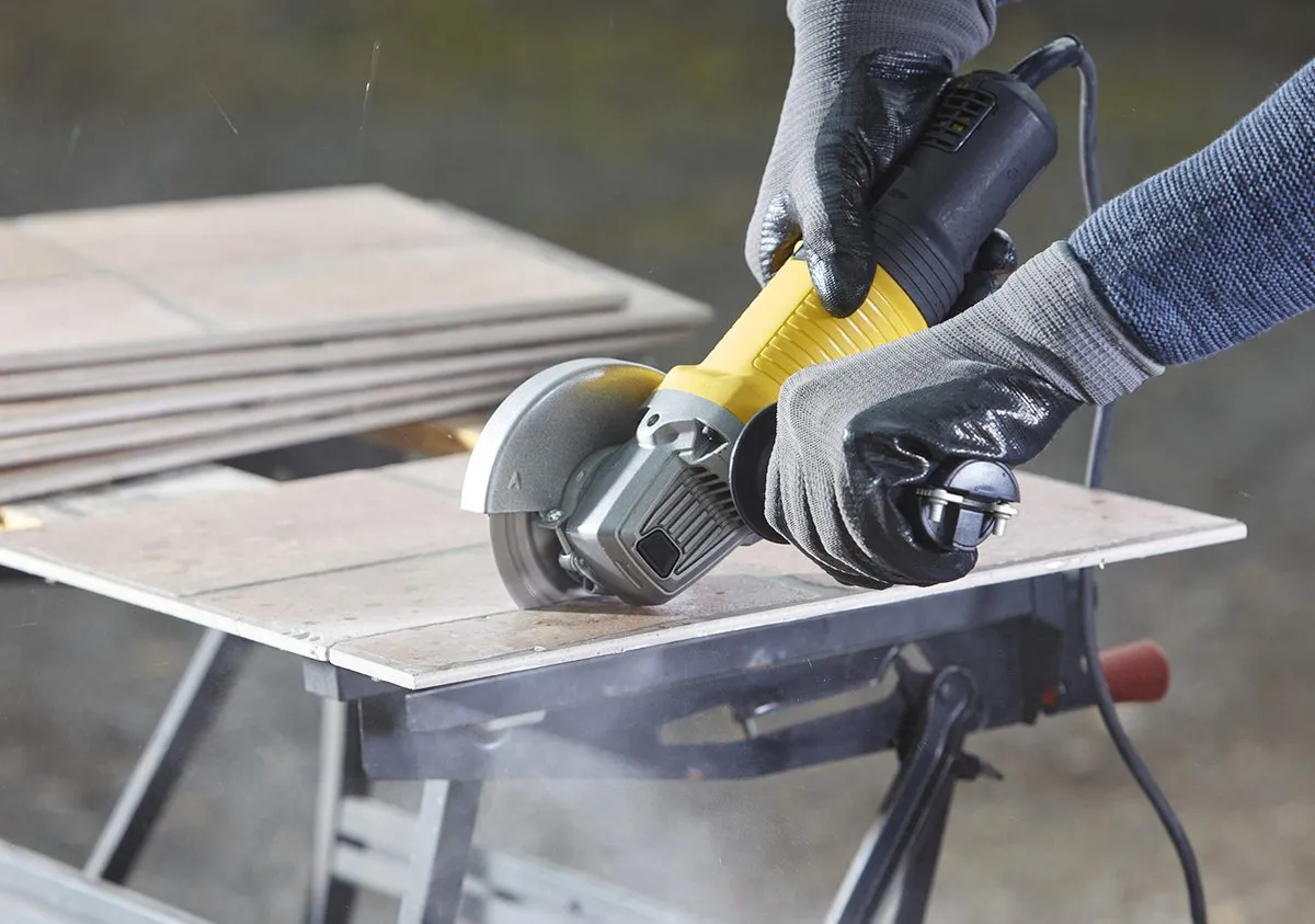 Stanley FatMax FMEG220K Haakse Slijper 850W