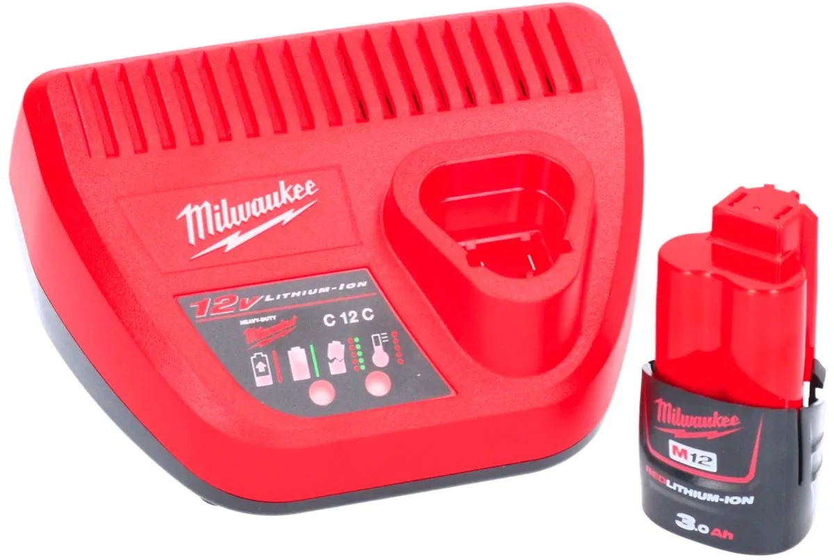 Milwaukee M12 NRG-301 Accu-starterset 3000mAh - 12V - afbeelding 4 van 5