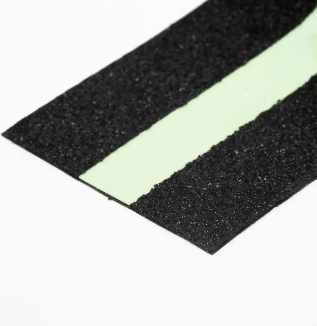 Handy Antislip Tape Zelfklevend 5m x 5cm - Lichtgevend - Zwart/Geel